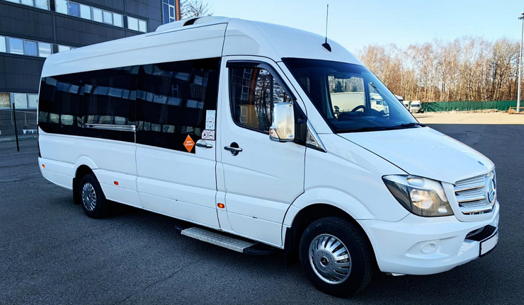 mersedes-benz-sprinter-906-mikroavtobus-19-mest