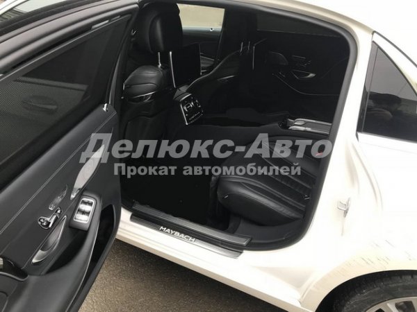 Mercedes Maybach S-222 Белый