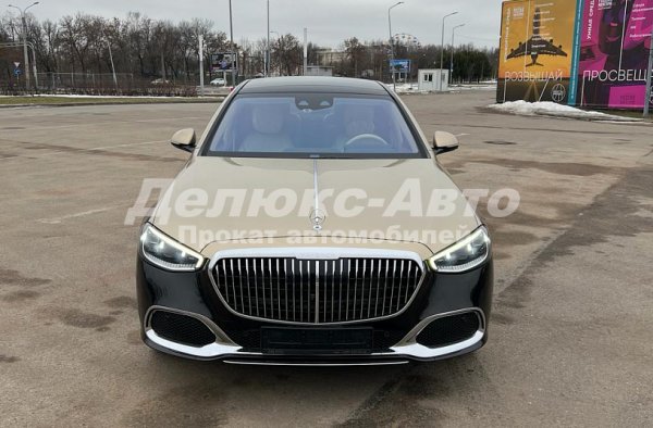Mercedes Maybach S-223 Золотой-Черный