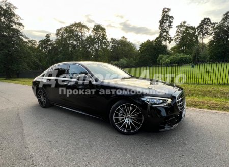 Mercedes S-223 AMG Черный