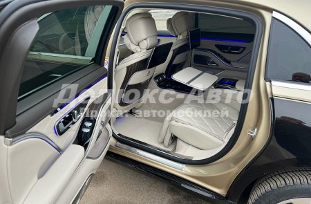 Mercedes Maybach S-223 Золотой-Черный
