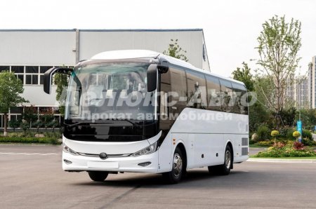 Автобус Yutong 53 места