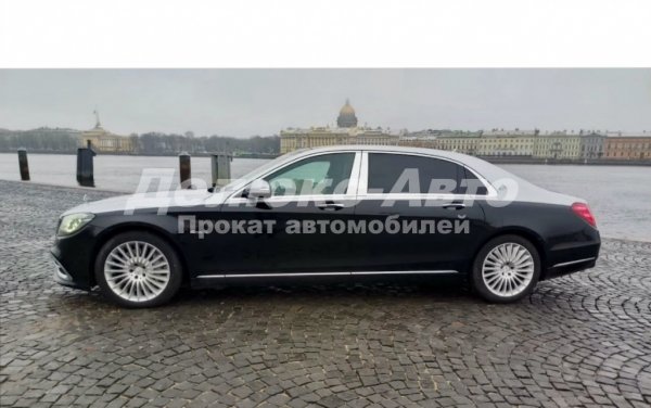 Mercedes Maybach S-222 Серо-Черный