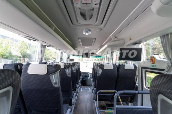 Автобус Yutong 53 места