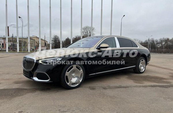 Mercedes Maybach S-223 Золотой-Черный