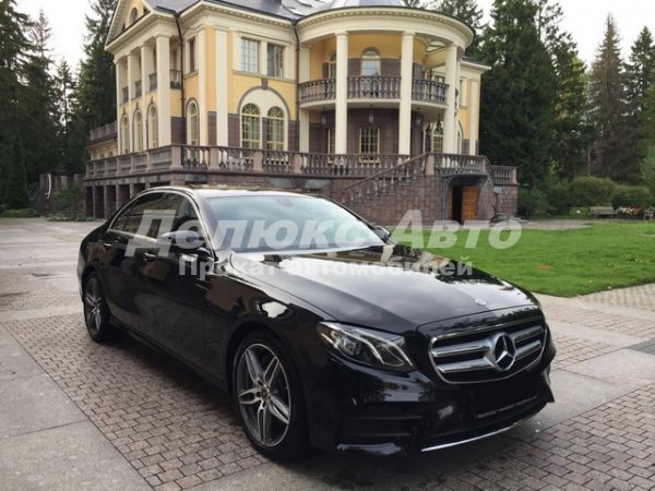 Mercedes E-213 AMG